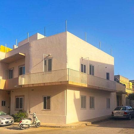 Smart Hostel Birkirkara Bagian luar foto